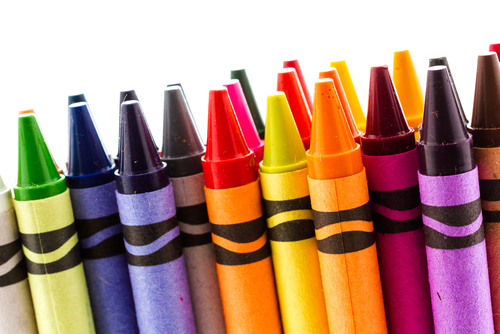 Как были изобретены цветные мелки для детей